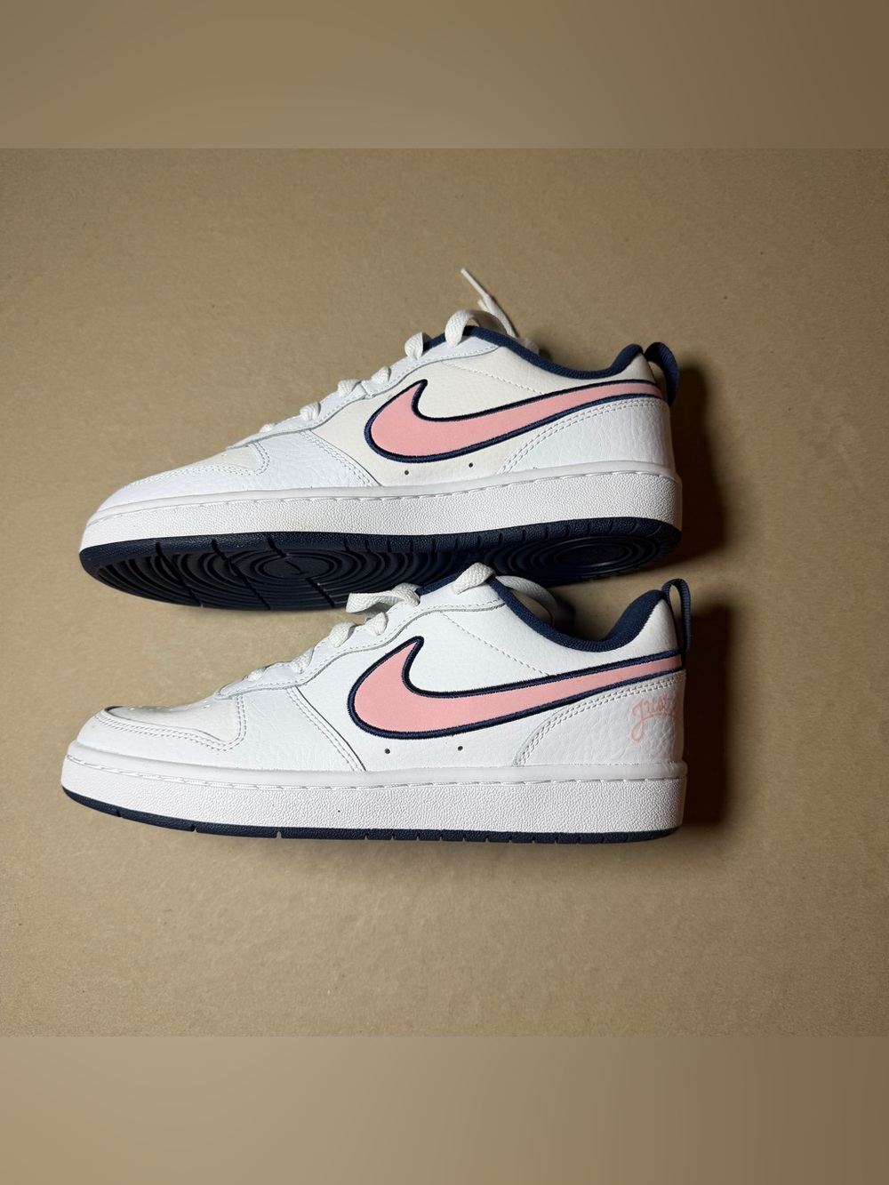 Nike court borough low 2 se white pink glaze midnight navy boys 5.5Y streetwear